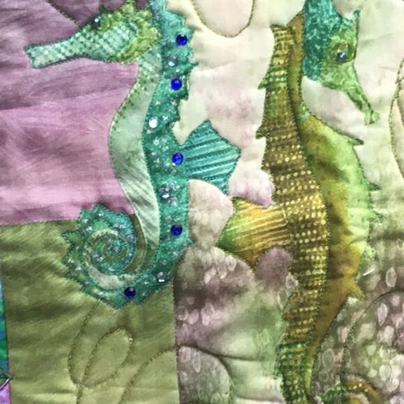 NWT. Hand Crafted Quilted Sea Horse Wall Hanging - Picture 2 of 8